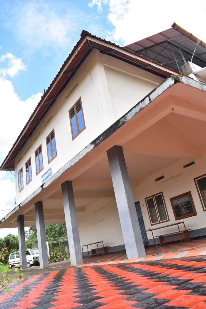 Deva Matha College Kuruvilangad